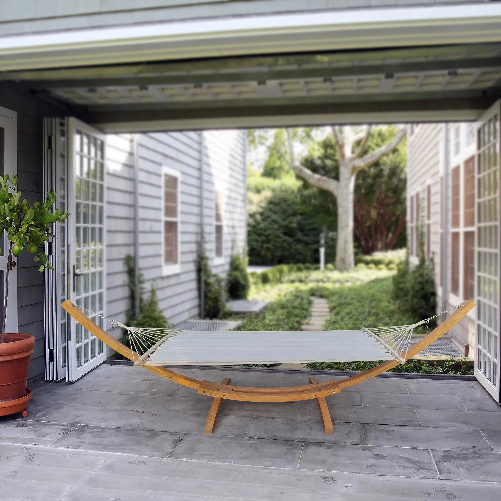 Porch, Lawn, and Garden Décor